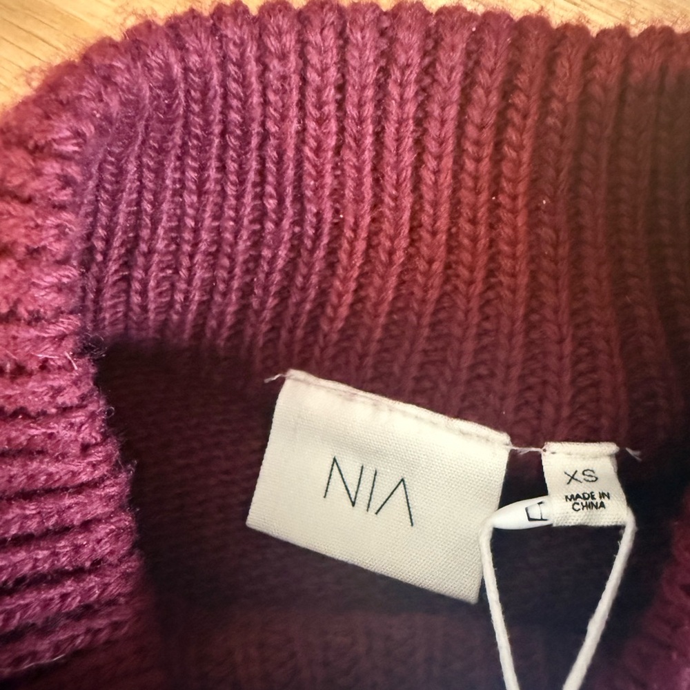NWT Revolve NIA YVONNE SWEATER XS - Picture 8 of 9